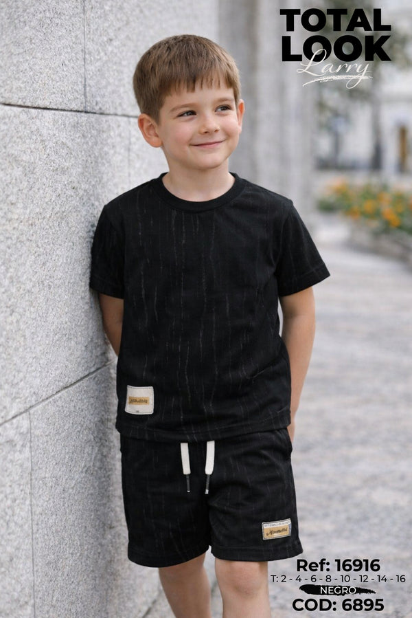 total look larry negro niño