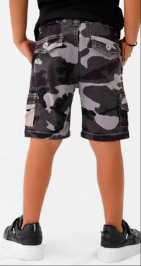 Bermuda cargo militar niño