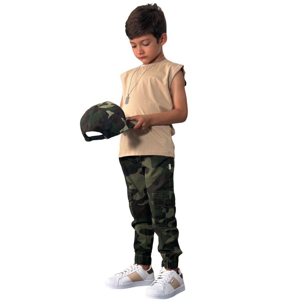 Jogger militar niño