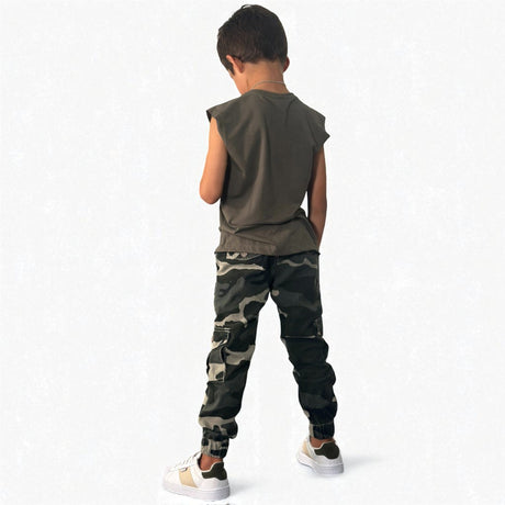 Jogger militar niño
