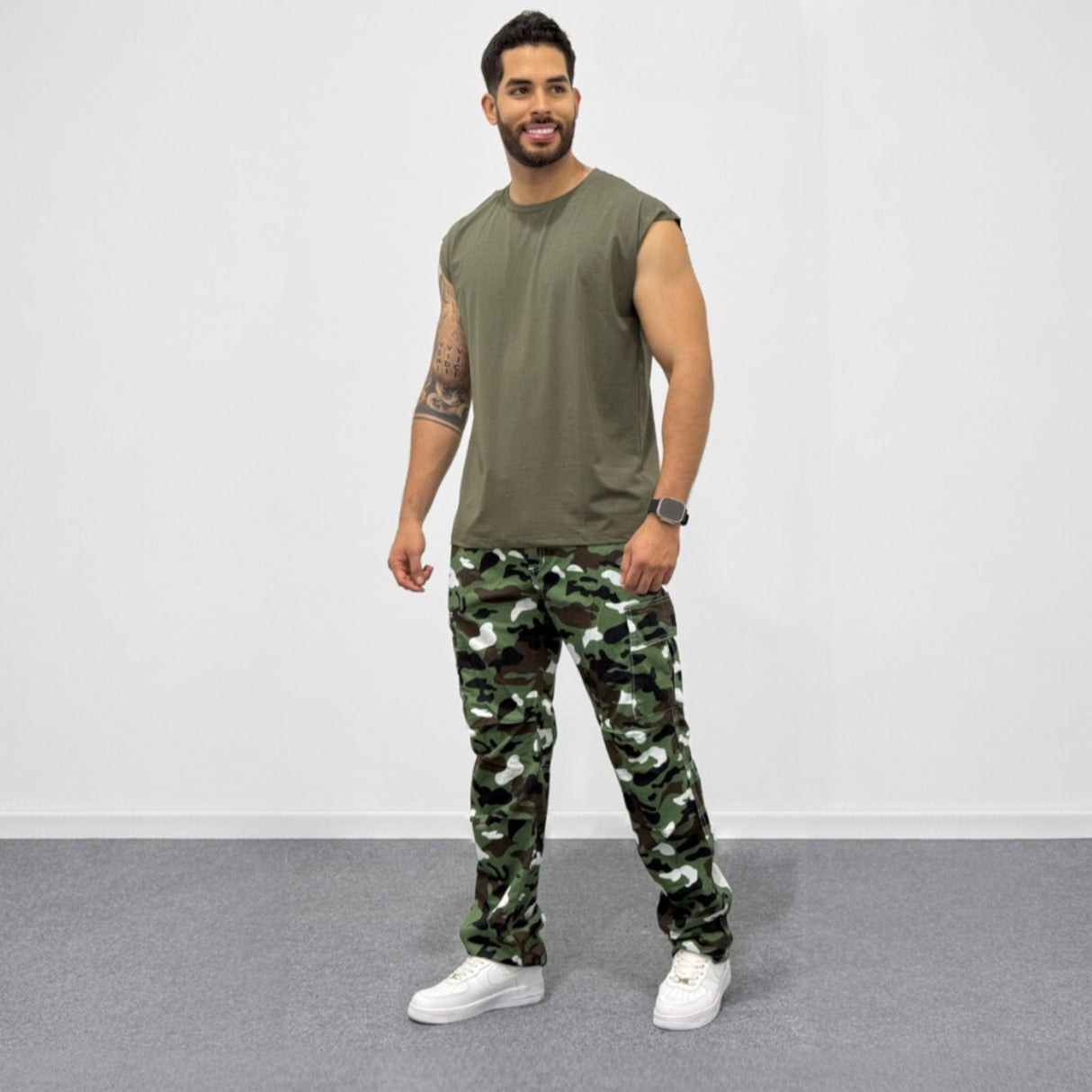 Jogger cargo militar hombre