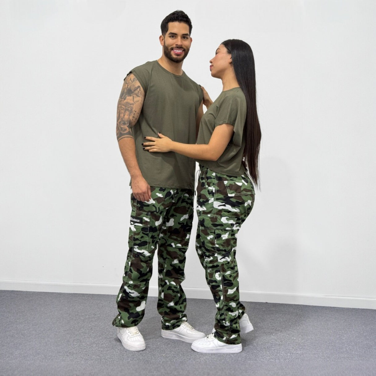 Jogger cargo militar hombre